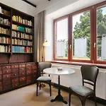 Hof Luisenau *
