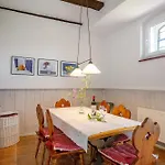 Hof Luisenau *