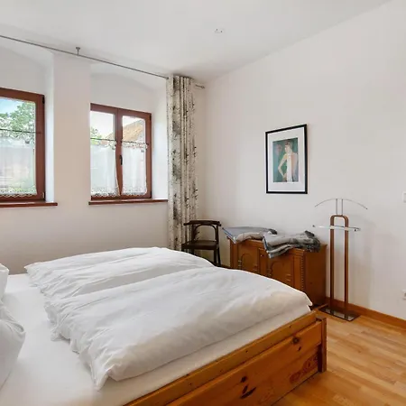 Apartment Hof Luisenau